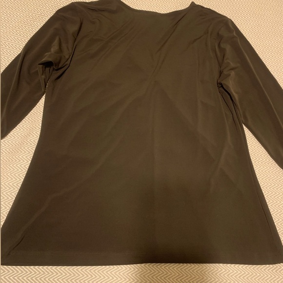 TRIBAL dark brown top with beautiful rouched design. 3/4 sleeves. EUC. Size XL. - Picture 3 of 5
